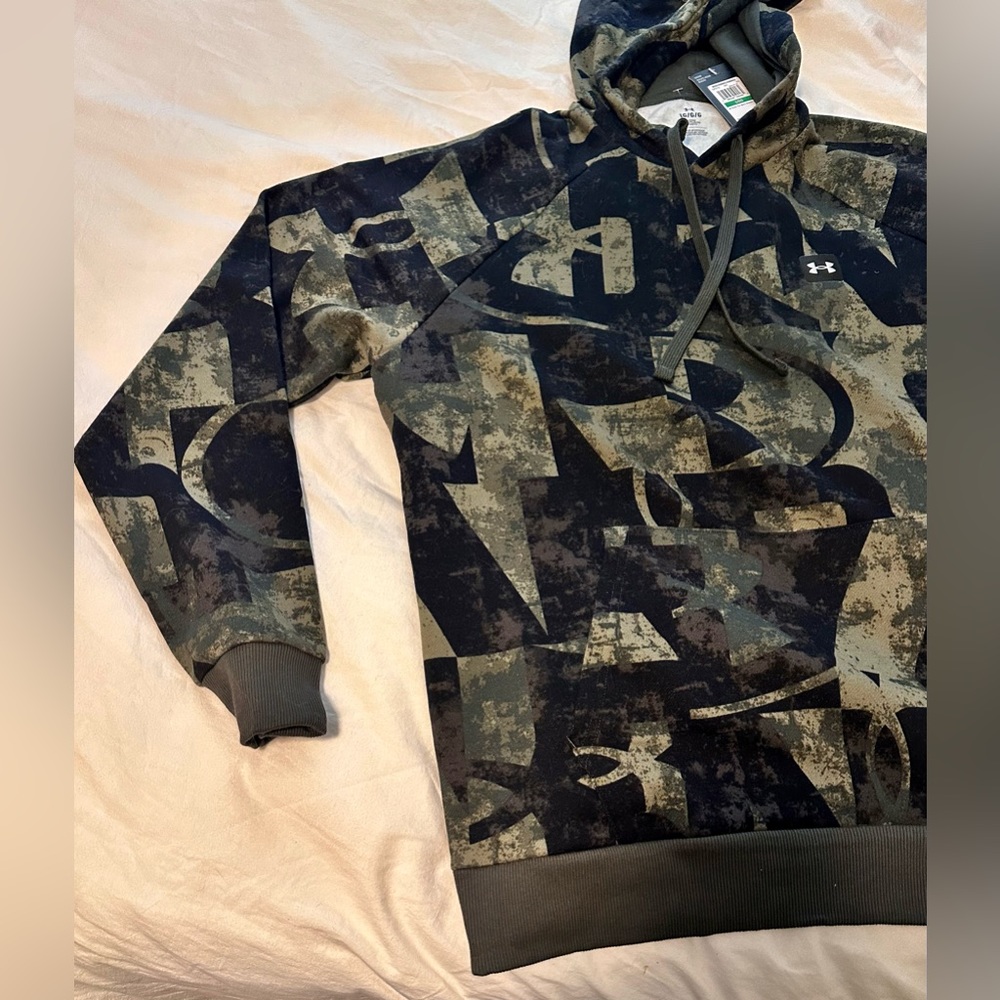 UNDER ARMOUR HOODIE (Ships Immediately)